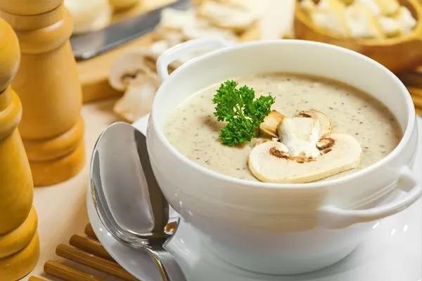 Cream Soup with Chicken and Mushroom - Abou Anas El Soury
